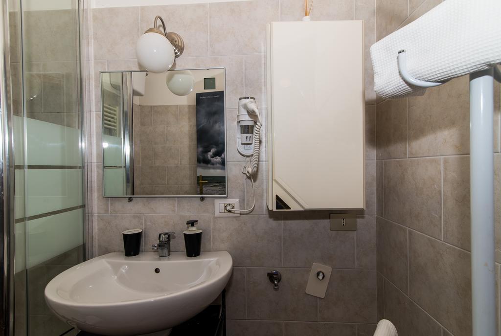 לדיספולי B&B Millennium חדר תמונה